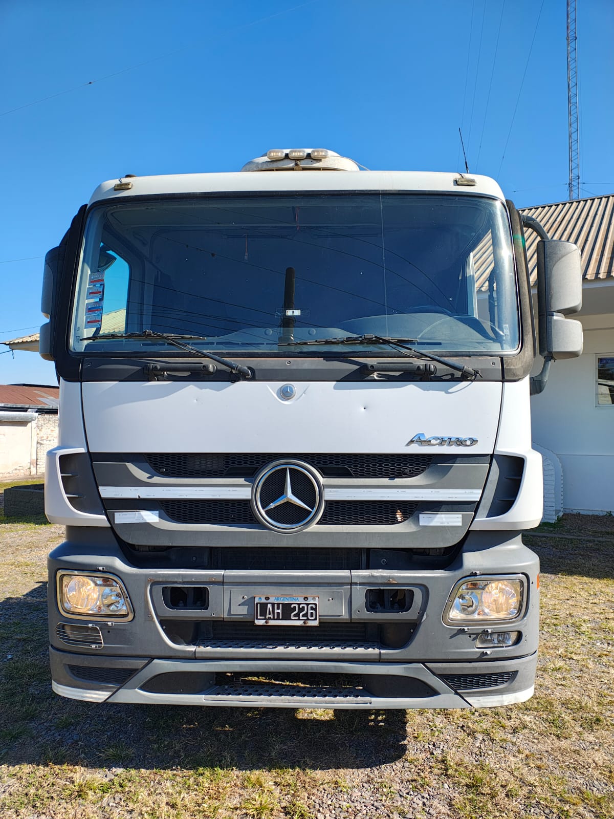 M. BENZ ACTROS 2636 - Año 2014 - 560.000 km