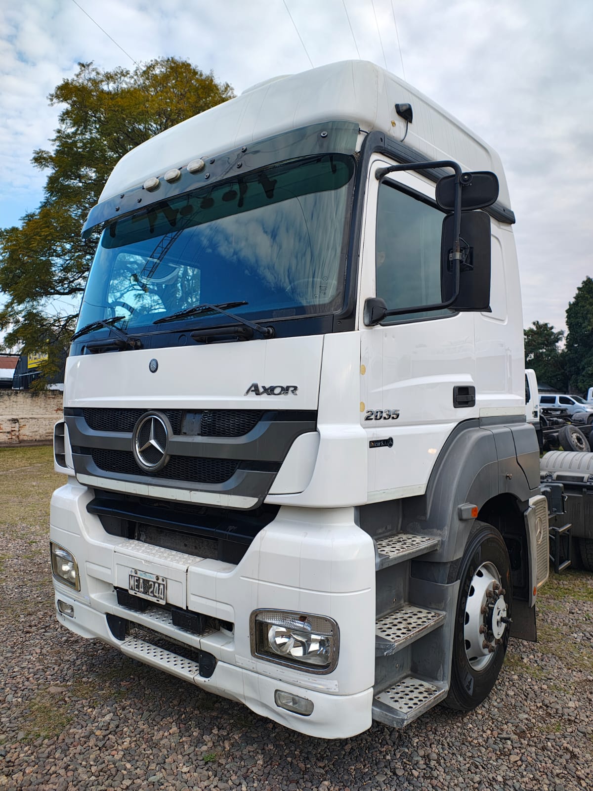 M. BENZ AXOR 2035 S/36 TE - Año 2013 - 1.530.000 kms