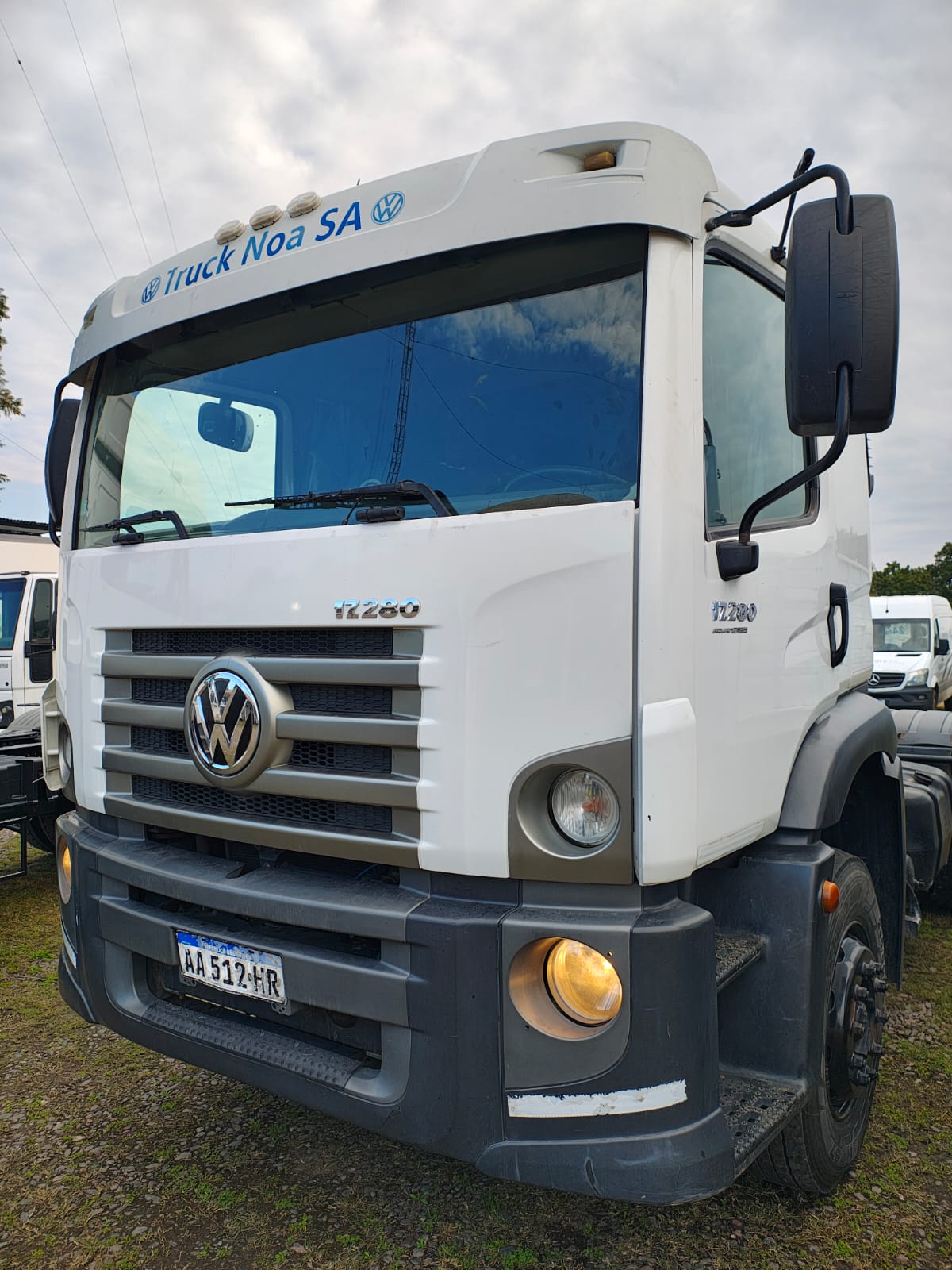 VW 17.280 (Chasis Cab. Dor. con Carroceria) - Año 2016 - 750.000 kms